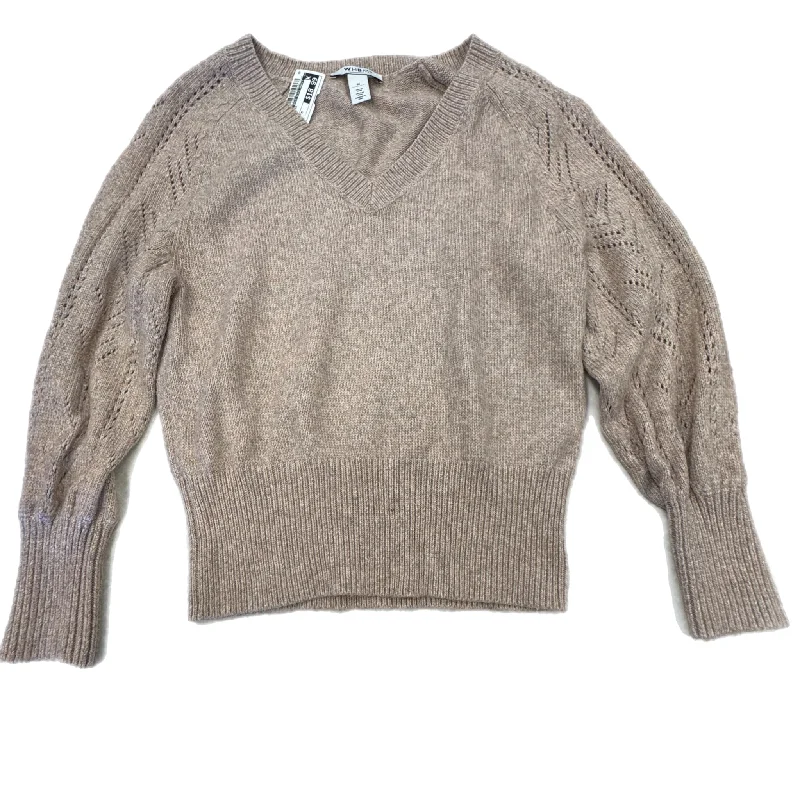 Sweater By White House Black Market In Tan, Size: M