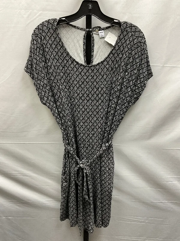 Black & White Romper Old Navy, Size Xl